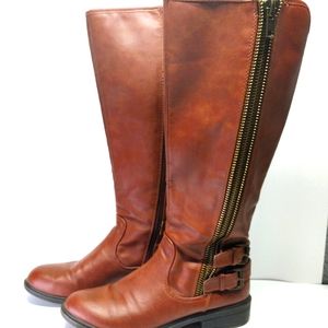 REPORT Knee High Vegan Leather Haris Boots l Size 7 l 16 Inch Shaft 15 Inch Circ